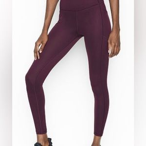 Victoria’s Secret Essential Pocket Leggings